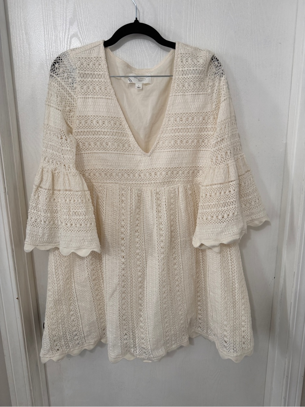 Pomander Place Cream Crochet V-Neck Mini Dress NWOT